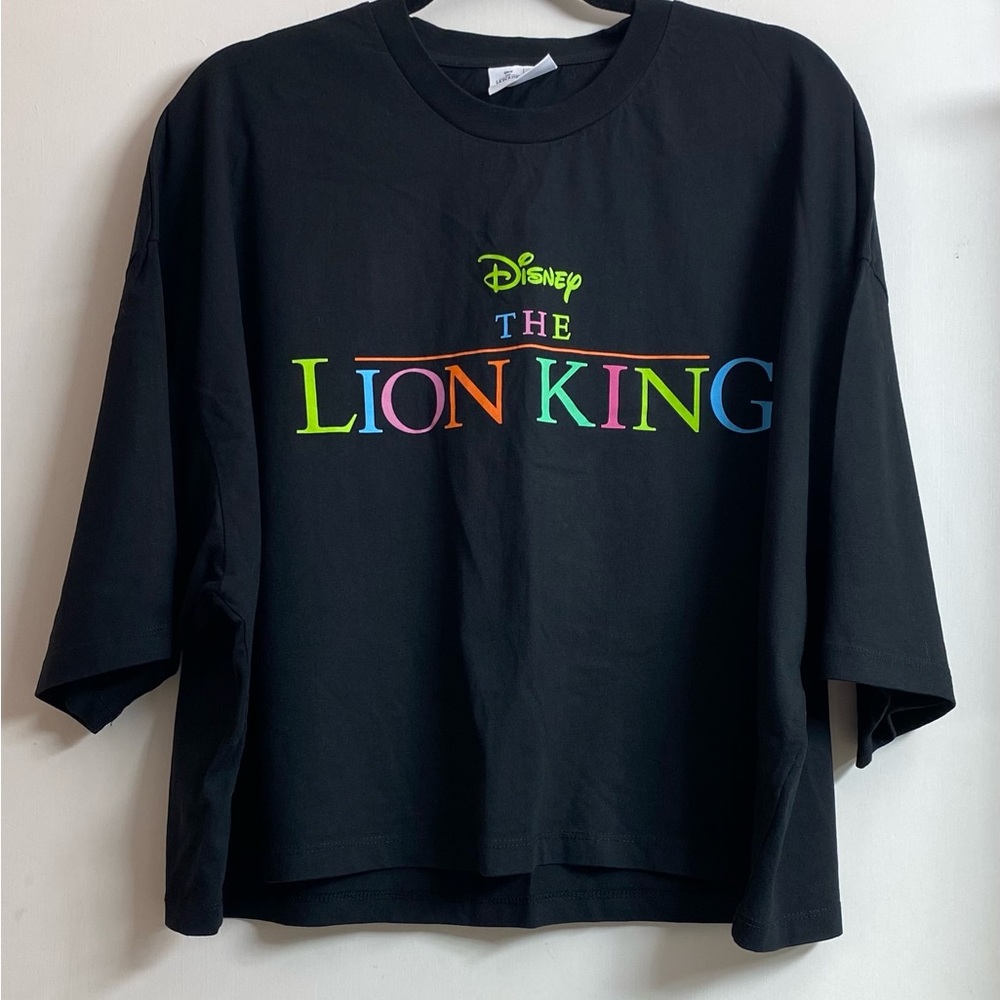 Disney The Lion King X Asos Design Unisex
Oversized Cropped T-shirt With Rainbow